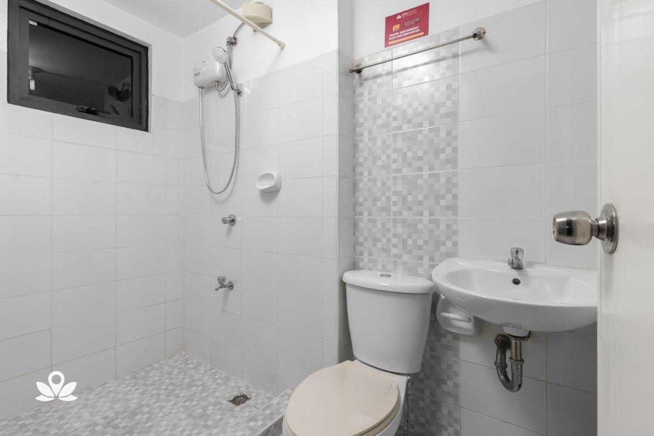 Zen Rooms Adb Avenue Ortigas Pasig City エクステリア 写真